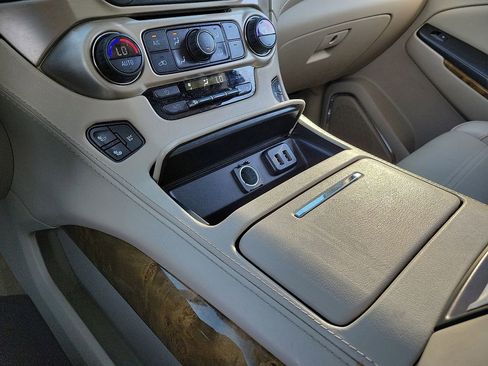 Used 2016 GMC Yukon Denali w/ Open Road Package image 25