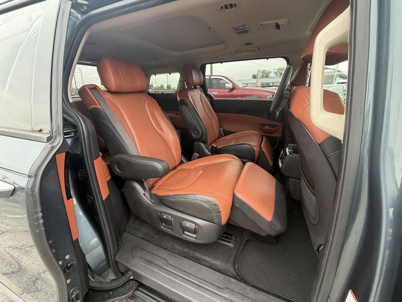 Used 2022 Kia Carnival SX Prestige FWD image 15