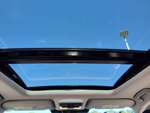 Used 2025 Nissan Pathfinder Platinum w/ Cargo Package image 25