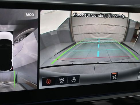 New 2026 Nissan Pathfinder Platinum image 10