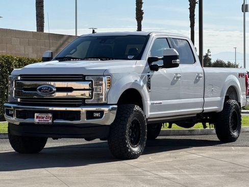 Used 2019 Ford F250 Lariat w/ Lariat Ultimate Package AWD/4WD image 8