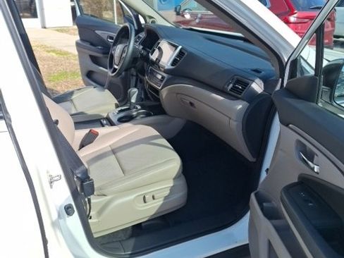 Used 2018 Honda Ridgeline RTL-T image 23