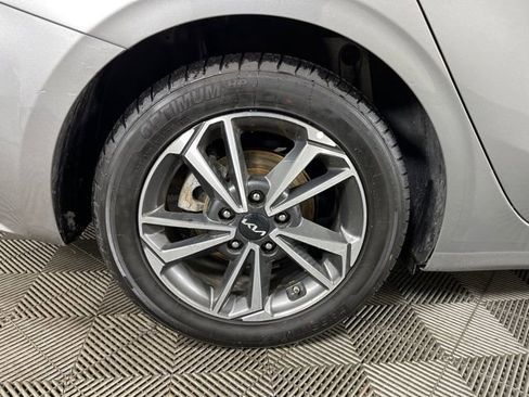 Used 2022 Kia Forte LXS image 11