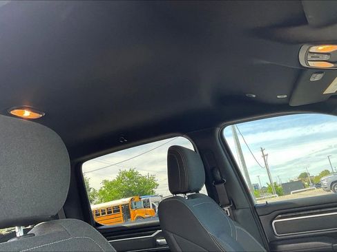 Used 2019 RAM 1500 Big Horn AWD/4WD image 16