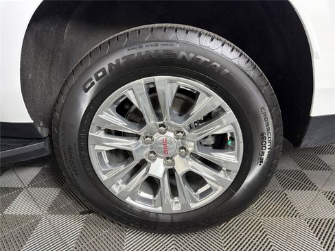 Certified 2024 GMC Yukon XL Denali RWD image 20