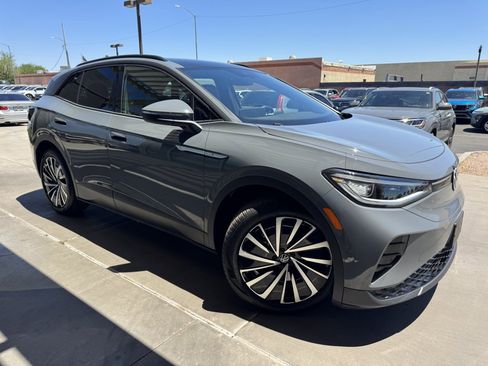 Used 2024 Volkswagen ID.4 S image 6