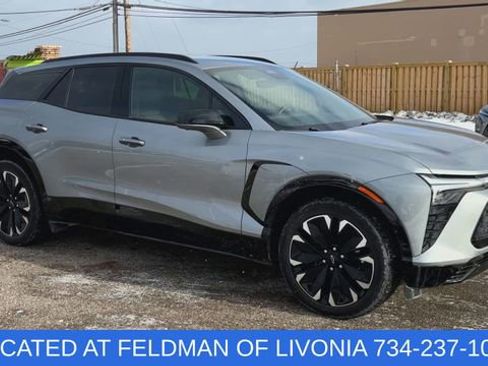 Used 2024 Chevrolet Blazer EV RS image 2