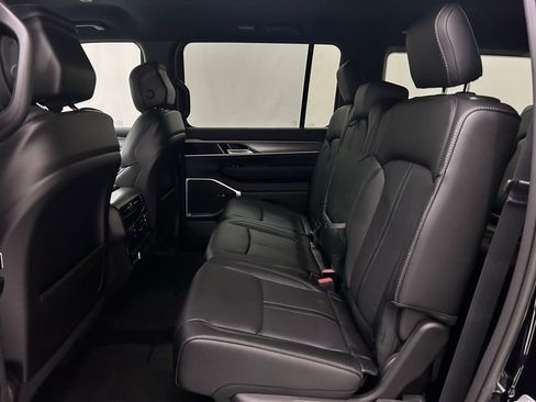 New 2026 Jeep Grand Wagoneer Limited image 14