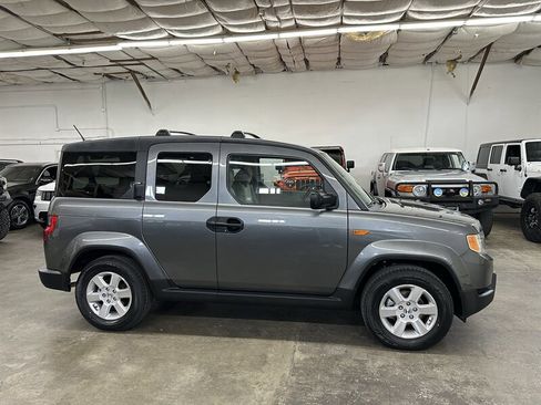 Used 2011 Honda Element EX image 2