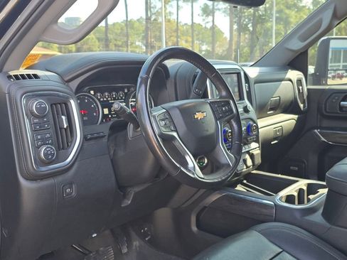 Used 2021 Chevrolet Silverado 3500 LTZ w/ LTZ Premium Package image 15