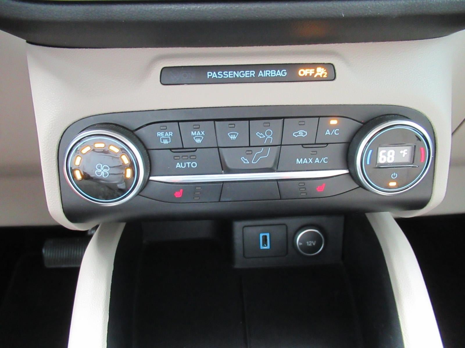 Used 2020 Ford Escape SE FWD image 28