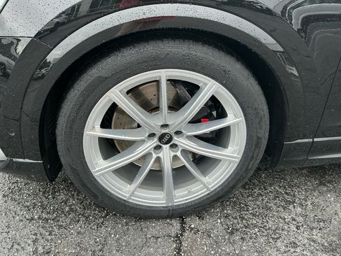 Used 2022 Audi RS Q8 image 25