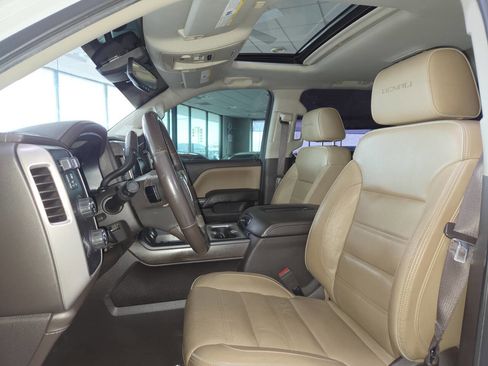 Used 2018 GMC Sierra 1500 Denali w/ Denali Ultimate Package AWD/4WD image 19