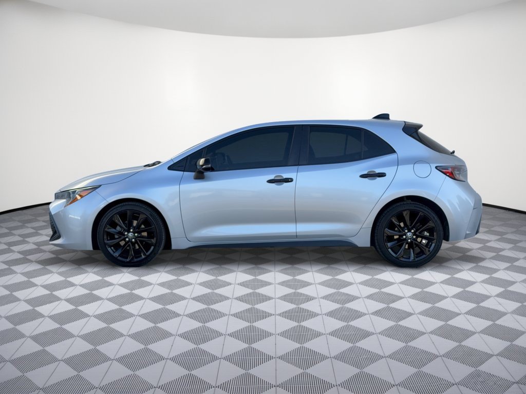 Used 2021 Toyota Corolla SE FWD image 2