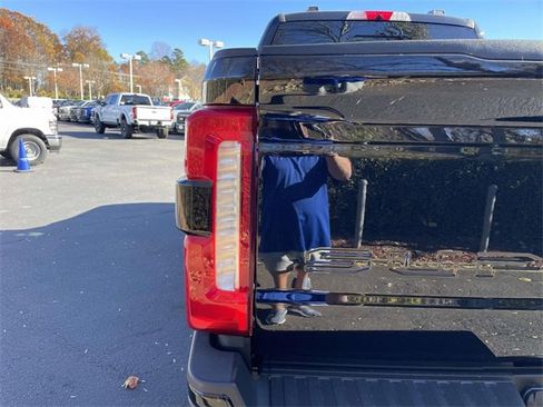 New 2026 Ford F250 Lariat w/ Black Appearance Package image 34