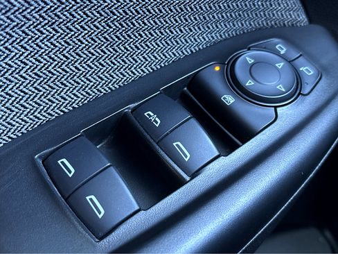 Used 2021 Chevrolet TrailBlazer LT image 18