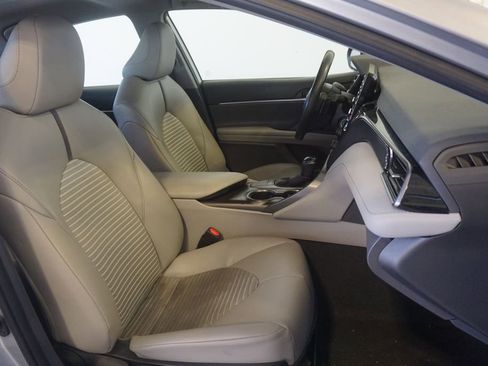 Used 2024 Toyota Camry SE FWD image 20