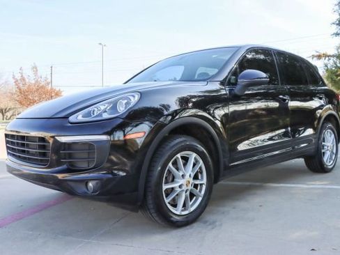 Used 2016 Porsche Cayenne image 3