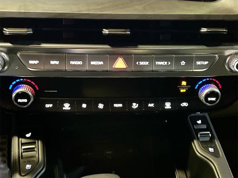 Used 2024 Kia Telluride SX Prestige X-Line image 16