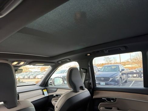 New 2026 Volvo XC90 B6 Plus w/ Protection Package Premier image 10