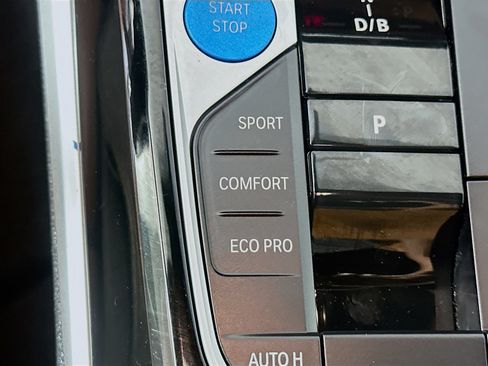 Used 2024 BMW i4 xDrive40i AWD/4WD image 26