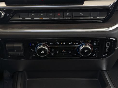 New 2026 GMC Sierra 1500 SLT AWD/4WD image 27