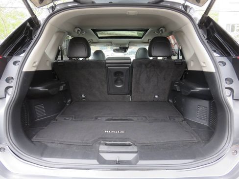 Used 2018 Nissan Rogue SL w/ Premium Package AWD/4WD image 25