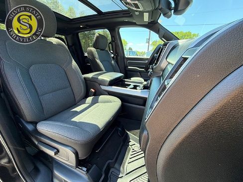 Used 2019 RAM 1500 Big Horn image 17