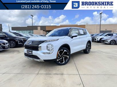 Used 2023 Mitsubishi Outlander SE