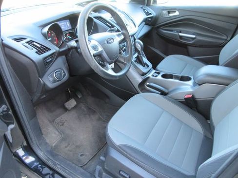 Used 2014 Ford Escape SE image 9