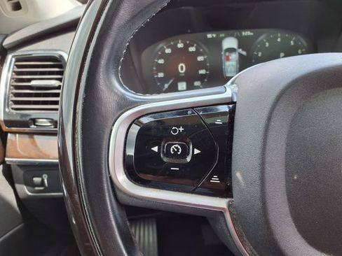 Used 2016 Volvo XC90 T6 Momentum AWD/4WD image 24