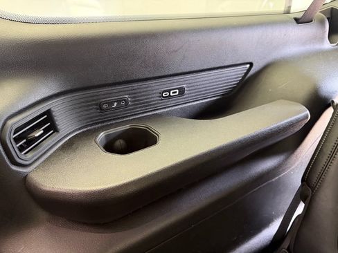 Used 2024 Jeep Wagoneer L Series III w/ Flexible Seating Group AWD/4WD image 79