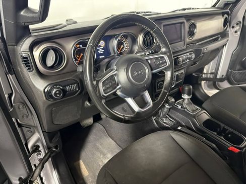 Used 2020 Jeep Gladiator Sport w/ Quick Order Package 24S AWD/4WD image 9