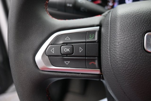 Used 2025 Jeep Compass Trailhawk AWD/4WD image 24