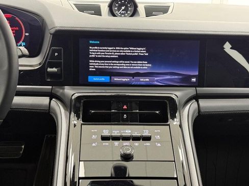 Certified 2026 Porsche Panamera 4 image 15