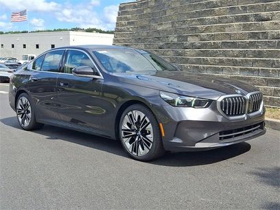 New 2026 BMW 530i xDrive w/ Premium Package
