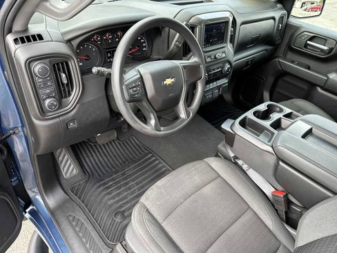 Used 2024 Chevrolet Silverado 1500 Custom w/ Turbomax Blackout Package image 10