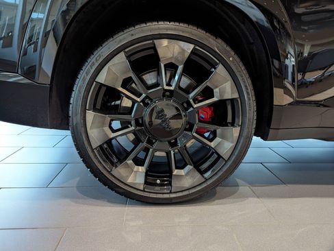 Used 2025 BMW XM Label Red image 13