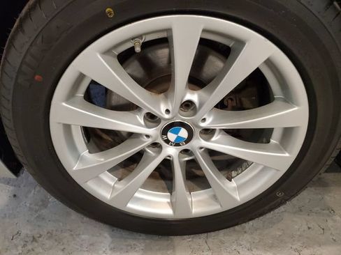 Used 2018 BMW 320i xDrive Sedan AWD/4WD image 28