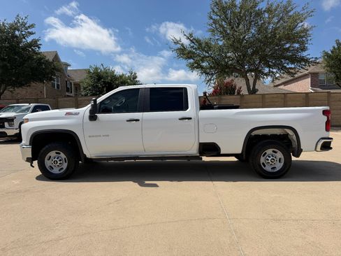 Used 2021 Chevrolet Silverado 2500 W/T w/ WT Convenience Package AWD/4WD image 3