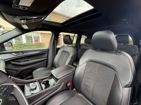 New 2025 Jeep Grand Cherokee Altitude AWD/4WD image 21