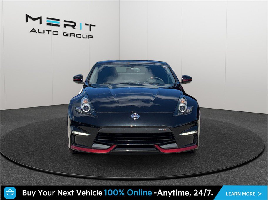 Used 2019 Nissan 370Z NISMO RWD image 3