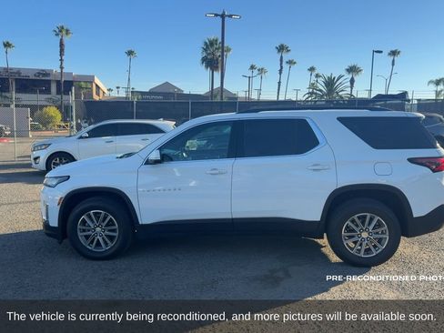 Used 2023 Chevrolet Traverse LT FWD image 9