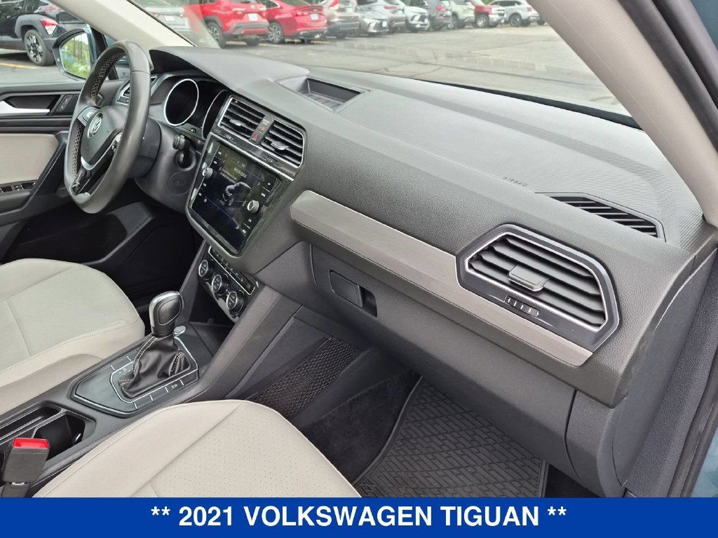 Used 2021 Volkswagen Tiguan SE FWD image 31