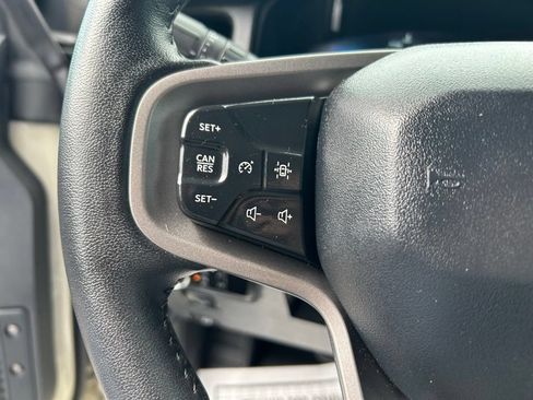 Certified 2025 Ford Bronco Badlands AWD/4WD image 19