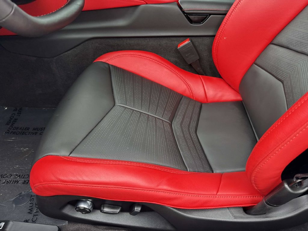 Used 2026 Chevrolet Corvette Stingray Preferred Cpe w/ Z51 Performance Package RWD image 19