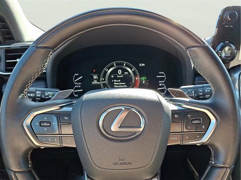 Used 2023 Lexus LX 600 4WD w/ Luxury Package image 22