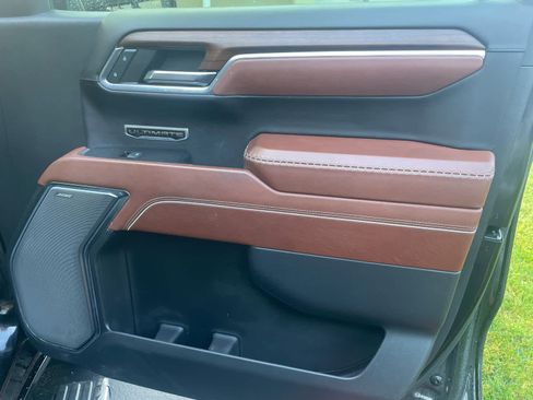 Used 2024 GMC Sierra 1500 Denali Ultimate image 15