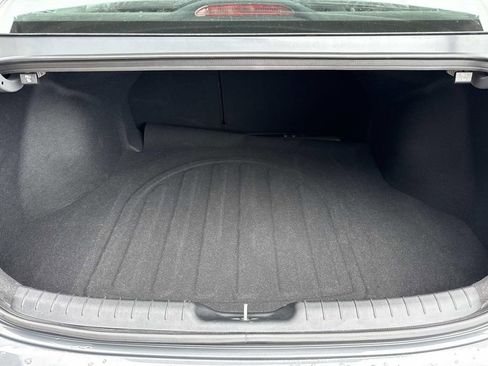 Used 2025 Hyundai Elantra SEL FWD image 9