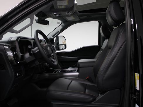 New 2026 Ford F250 Lariat w/ Black Appearance Package AWD/4WD image 25